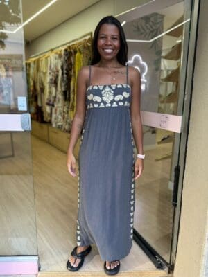 VESTIDO MIDI ALÇAS BORDADO RAFIS